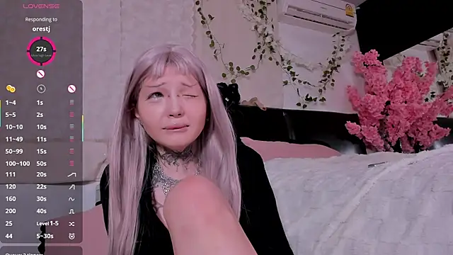 Snapshot of Lein_Bone chatting on 13, 10, 2025 Lein Bone online show from 13, 10, 2025