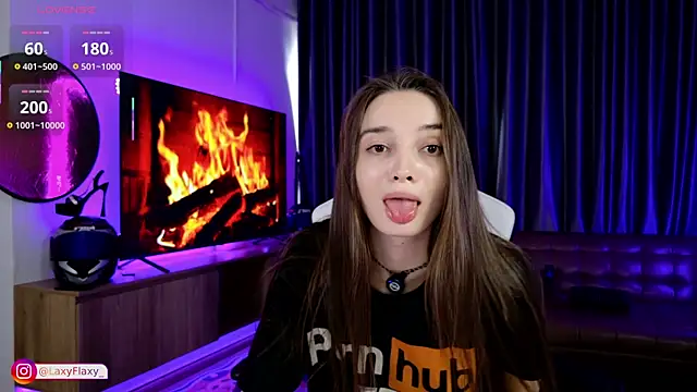 Snapshot of laxyflaxyy chatting on 18, 9, 2025 laxyflaxyy online show from 18, 9, 2025