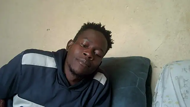 Snapshot of FeeingSplicing chatting on 17, 11, 2025 FeeingSplicing online show from 17, 11, 2025