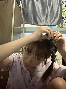 Minee1202 online show from 6, 2, 2026