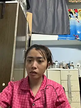 Snapshot of Minee1202 chatting on 27, 4, 2026 Minee1202 online show from 27, 4, 2026