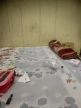 Snapshot of Snaya-baby chatting on 5, 12, 2025 Snaya-baby online show from 5, 12, 2025