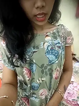 Snapshot of Snaya-baby chatting on 17, 12, 2025 Snaya-baby online show from 17, 12, 2025