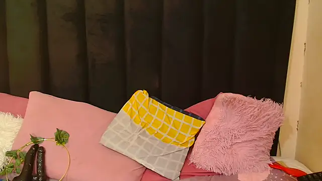 Snapshot of AmazingDarkDoll chatting on 11, 10, 2025 AmazingDarkDoll online show from 11, 10, 2025