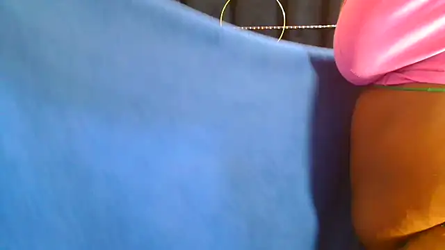 Snapshot of AmazingDarkDoll chatting on 4, 11, 2025 AmazingDarkDoll online show from 4, 11, 2025