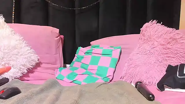 AmazingDarkDoll online show from 19, 3, 2026