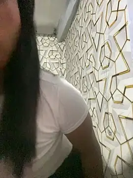 Dark girl online show from 3, 7, 2026