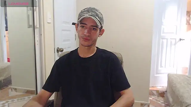 Snapshot of Sexxx20 chatting on 3, 12, 2025 Sexxx20 online show from 3, 12, 2025