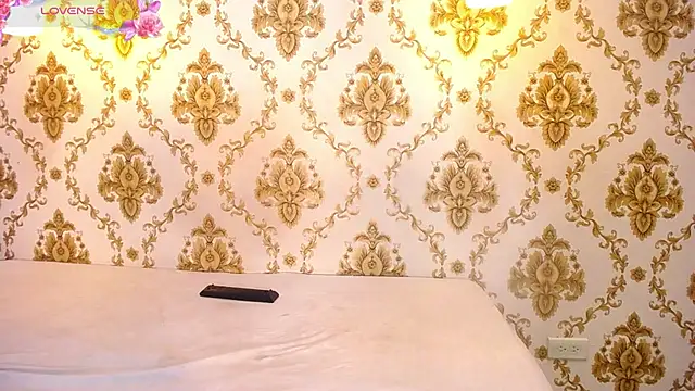 EMILYY WALKER online show from 1, 10, 2025