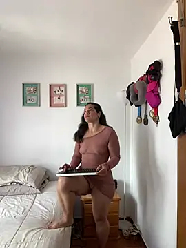 Snapshot of leiablack chatting on 14, 7, 2026 leiablack online show from 14, 7, 2026