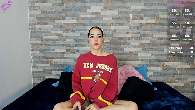 violett  golden online show from 7, 10, 2025