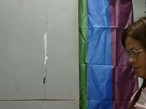 juicycum069 online show from 1, 3, 2026