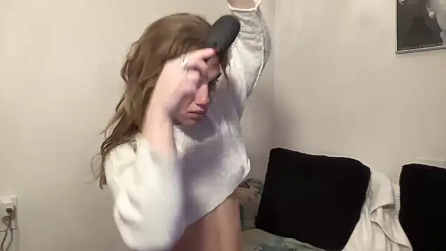 sweetceeme online show from 15, 4, 2026