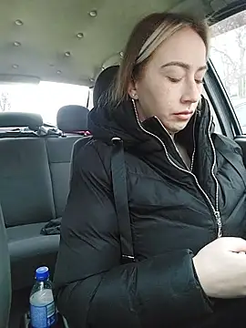 Reina Cummings online show from 19, 1, 2026