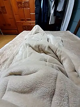 starvingo2002 online show from 2, 12, 2025