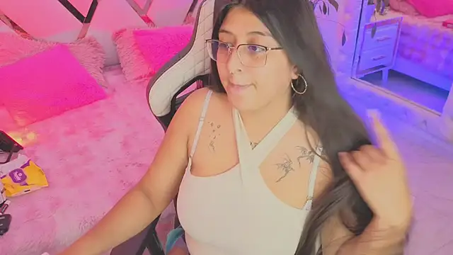 megann  up online show from 24, 4, 2026