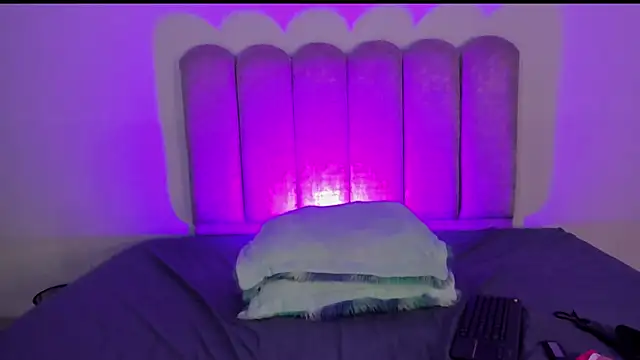 TahliaNovoa online show from 27, 3, 2026