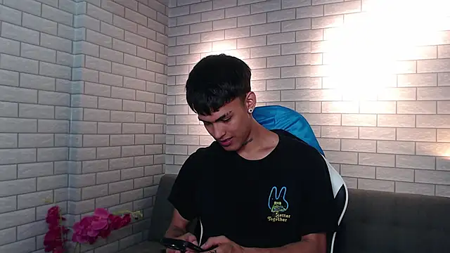 Snapshot of Thiago_twink chatting on 19, 9, 2025 Thiago twink online show from 19, 9, 2025