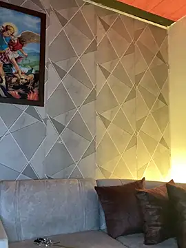 Alisse taylor2 online show from 24, 10, 2025