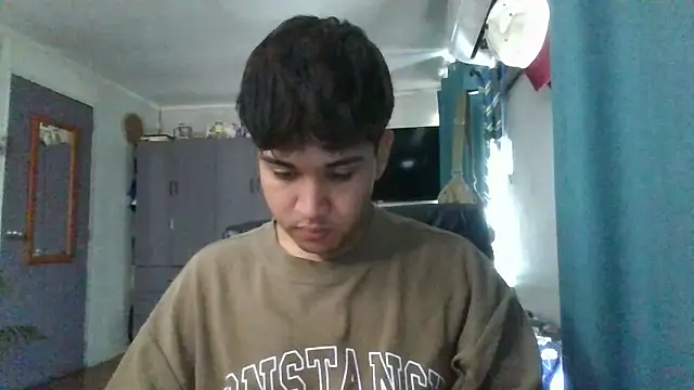 Snapshot of angxhot chatting on 4, 12, 2025 angxhot online show from 4, 12, 2025