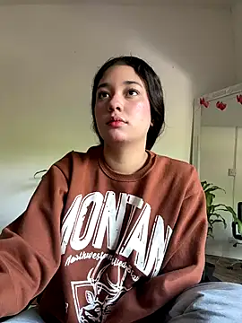 Snapshot of lana_rousse01 chatting on 23, 9, 2025 lana rousse01 online show from 23, 9, 2025