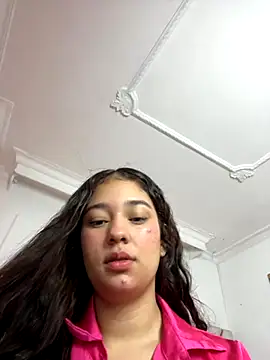 Snapshot of lana_rousse01 chatting on 17, 10, 2025 lana rousse01 online show from 17, 10, 2025