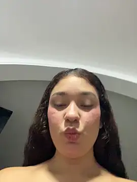 Snapshot of lana_rousse01 chatting on 14, 11, 2025 lana rousse01 online show from 14, 11, 2025