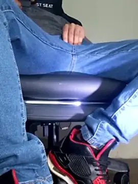 Bosssweet22cm online show from 25, 11, 2025