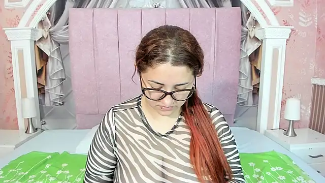 Snapshot of mishell_lovely chatting on 10, 9, 2025 mishell lovely online show from 10, 9, 2025