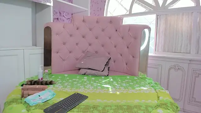 Snapshot of mishell_lovely chatting on 5, 11, 2025 mishell lovely online show from 5, 11, 2025