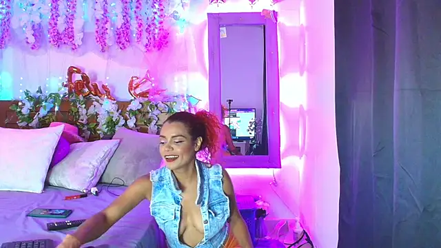 DevoraHarper  online show from 9, 4, 2026