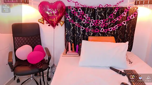 evvaa moon69 online show from 12, 2, 2026