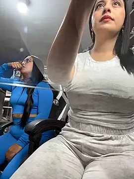 GiaDuque online show from 10, 2, 2026