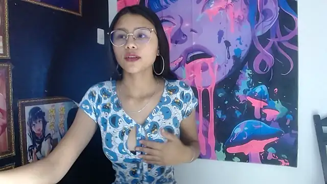 Snapshot of SofieLove_01 chatting on 5, 10, 2025 SofieLove 01 online show from 5, 10, 2025