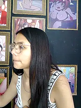 Snapshot of SofieLove_01 chatting on 11, 10, 2025 SofieLove 01 online show from 11, 10, 2025