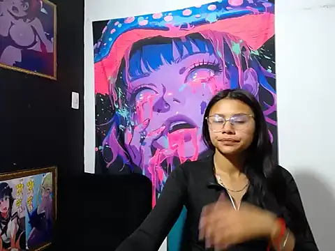 Snapshot of SofieLove_01 chatting on 12, 11, 2025 SofieLove 01 online show from 12, 11, 2025