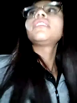 Snapshot of SofieLove_01 chatting on 4, 12, 2025 SofieLove 01 online show from 4, 12, 2025