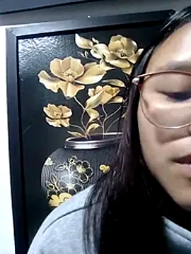 Snapshot of SofieLove_01 chatting on 22, 12, 2025 SofieLove 01 online show from 22, 12, 2025