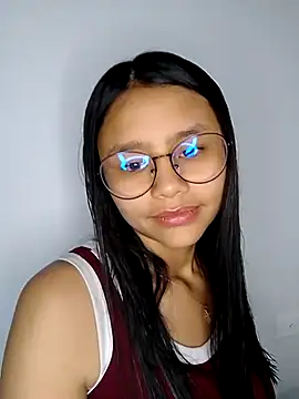 Snapshot of SofieLove_01 chatting on 8, 2, 2026 SofieLove 01 online show from 8, 2, 2026