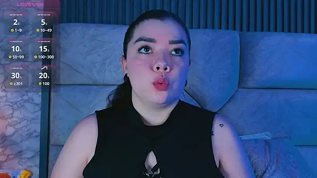 Snapshot of leilapons chatting on 8, 7, 2026 leilapons online show from 8, 7, 2026
