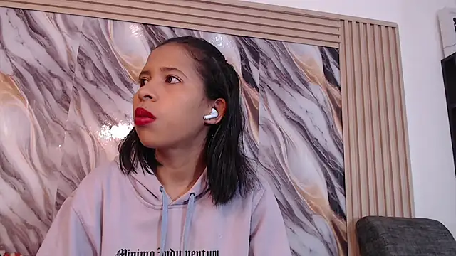 Samantha Fox69  online show from 17, 3, 2026