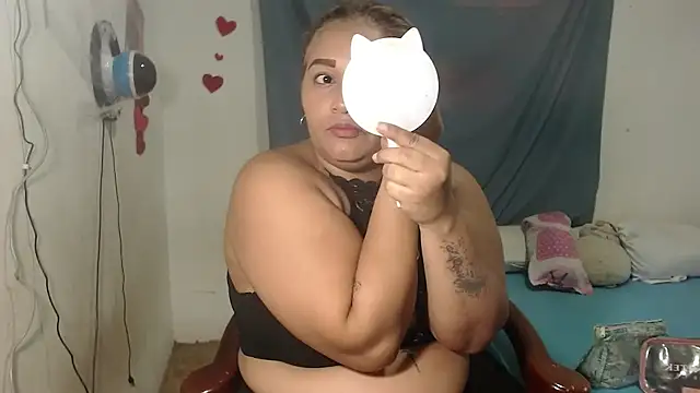 laleska montenegro online show from 10, 4, 2026