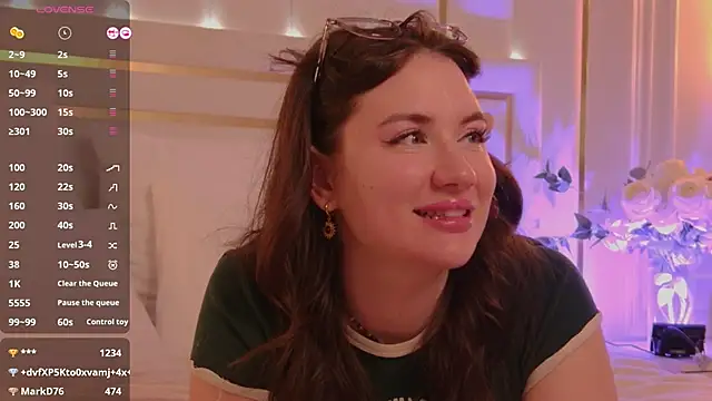 MeganStrain online show from 11, 11, 2025