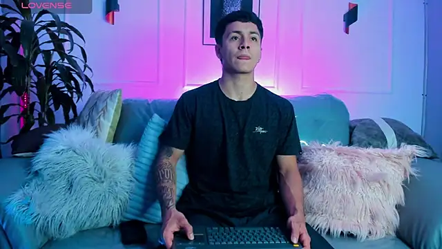 Leo santoro online show from 9, 2, 2026