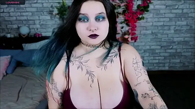 Snapshot of Mira_Fyre chatting on 7, 10, 2025 Mira Fyre online show from 7, 10, 2025