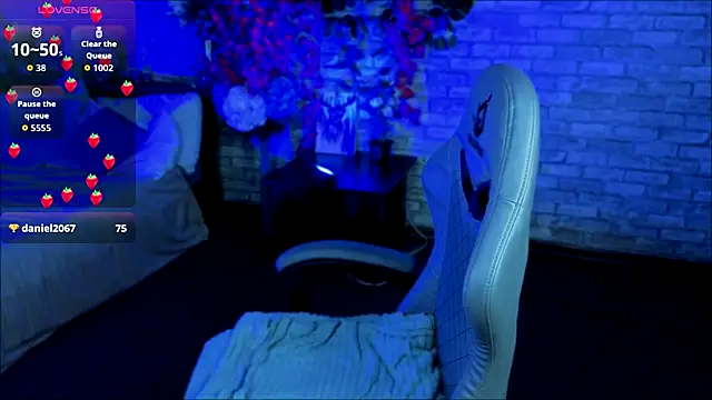 Snapshot of Mira_Fyre chatting on 13, 10, 2025 Mira Fyre online show from 13, 10, 2025