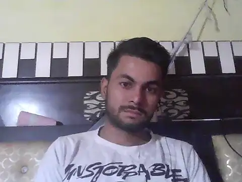 ursdreamperson online show from 31, 10, 2025