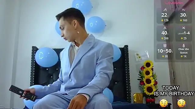 Snapshot of alejo_g23 chatting on 16, 10, 2025 alejo g23 online show from 16, 10, 2025