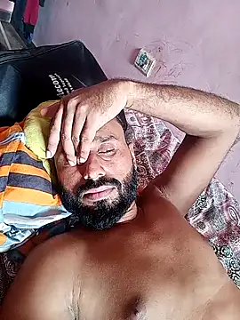 Snapshot of amitkumarkangra chatting on 23, 10, 2025 amitkumarkangra online show from 23, 10, 2025