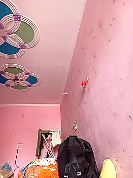 Snapshot of amitkumarkangra chatting on 27, 10, 2025 amitkumarkangra online show from 27, 10, 2025